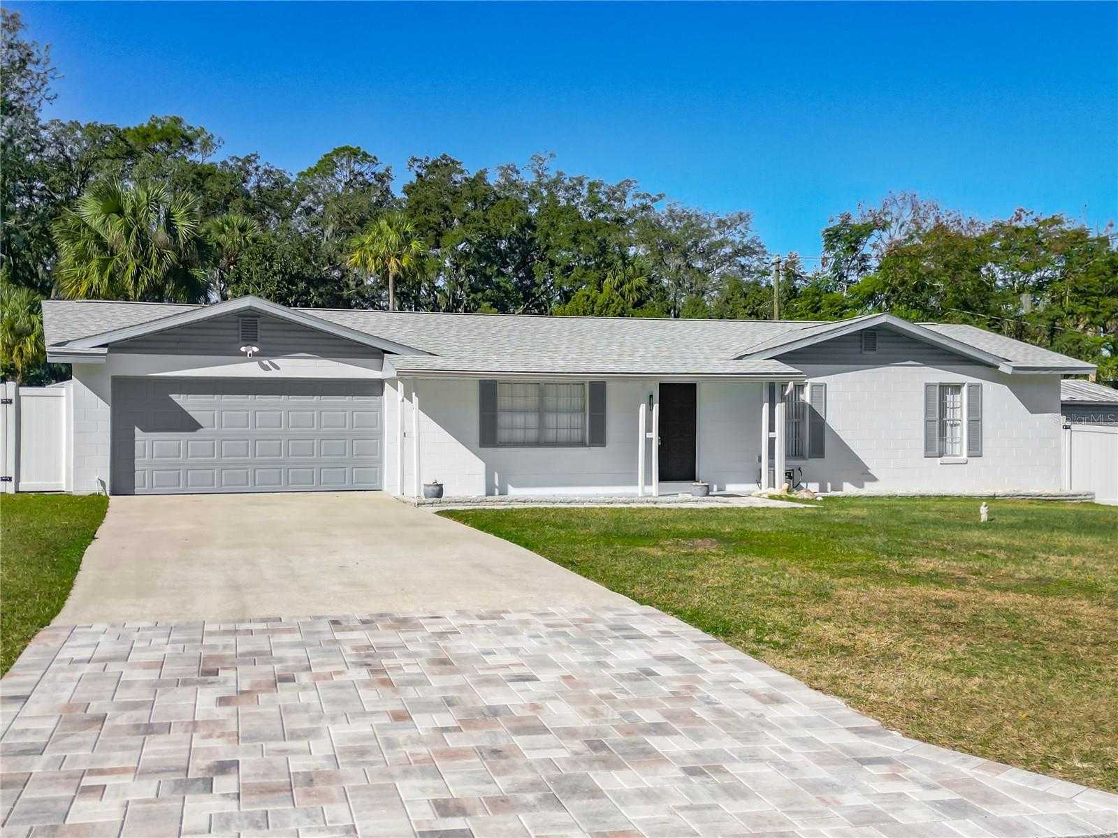 3820 SE 33RD AVENUE Ocala Florida United States, for Sale, residential, Melissa Lebron, Re/Max Premier Realty