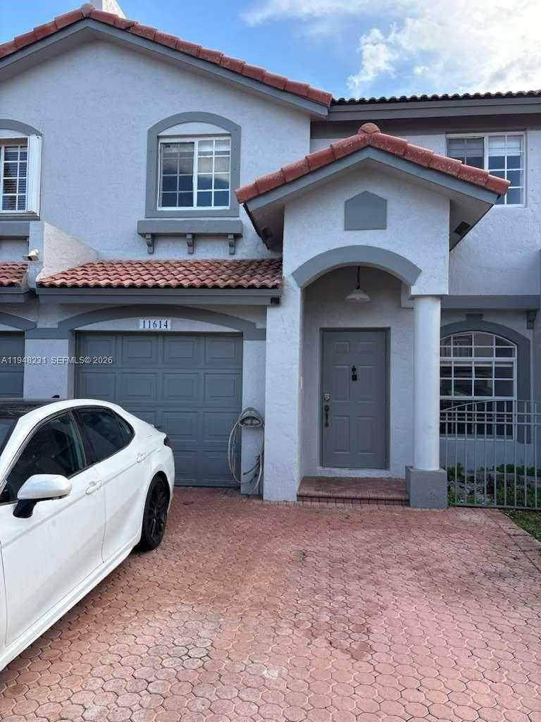 11614 NW 51st Ln Doral Florida United States, for Rent, residential, Roberto Villasmil, Interinvestments Realty, Inc.