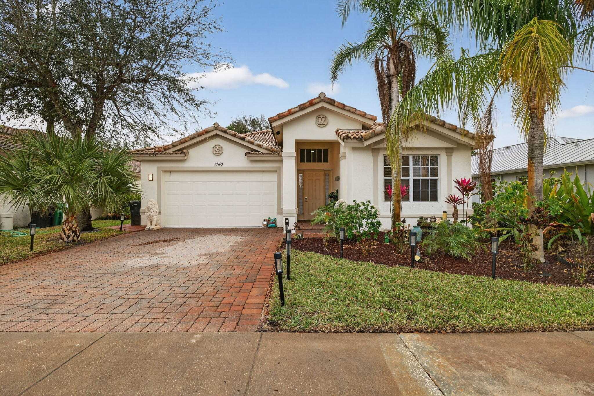 1740 SW Jamesport Drive Port Saint Lucie Florida United States, for Sale, residential, Jonathan BJ Hayes, REAL BROKER, LLC