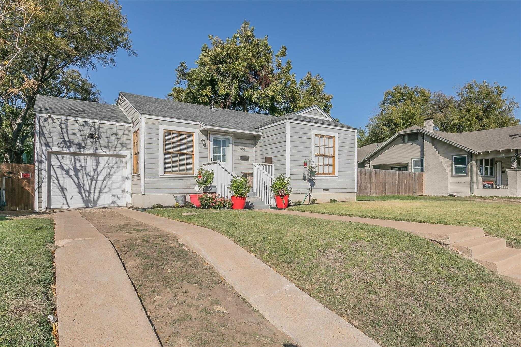 809 E Mulkey Street Fort Worth Texas United States, for Sale, residential,  , It's Closing Time Realty