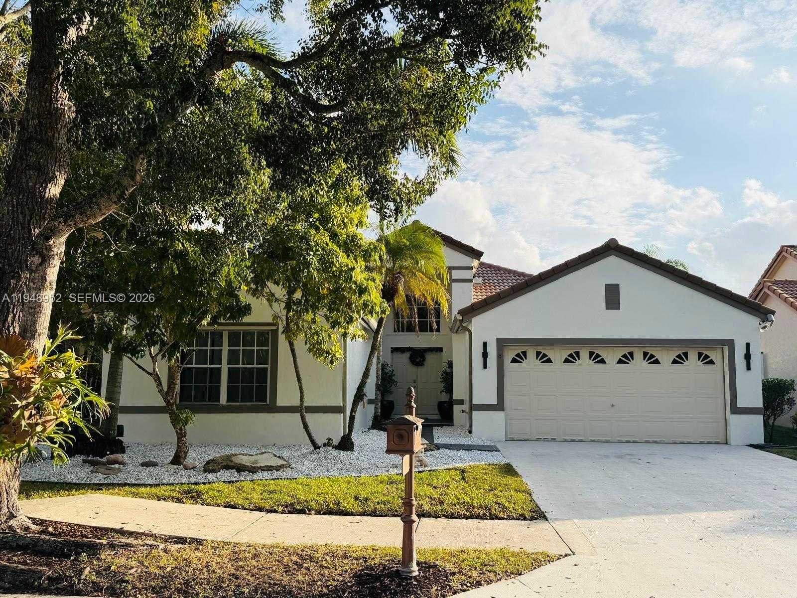 189 Cameron Dr Weston Florida United States, for Rent, residential, Radmila Mandel, Florida Sky Realty Group