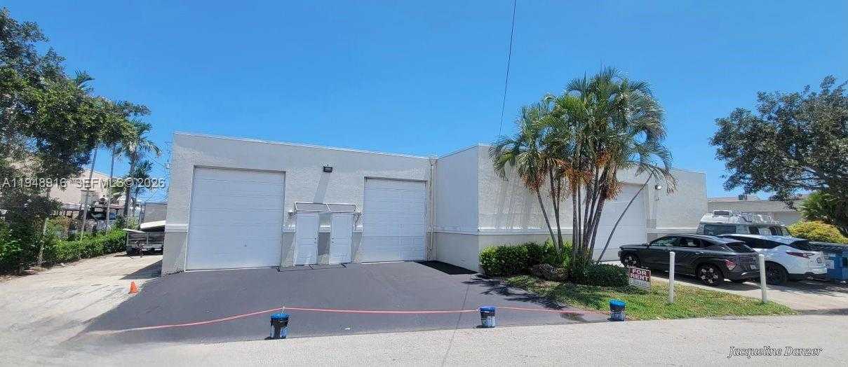 251 SW 5th Ct Pompano Beach Florida United States, for Lease, commercial,  , D'Lux Real Estate Services, LLC
