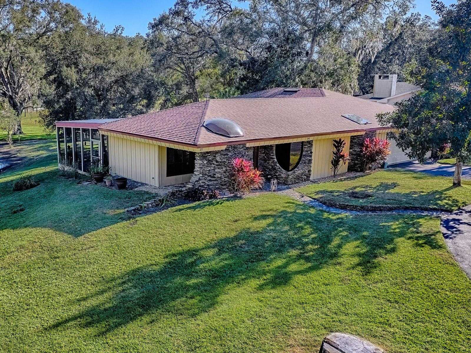 2314 HILLSIDE DRIVE Mount Dora Florida United States, for Sale, residential,  , The Mount Dora Group 