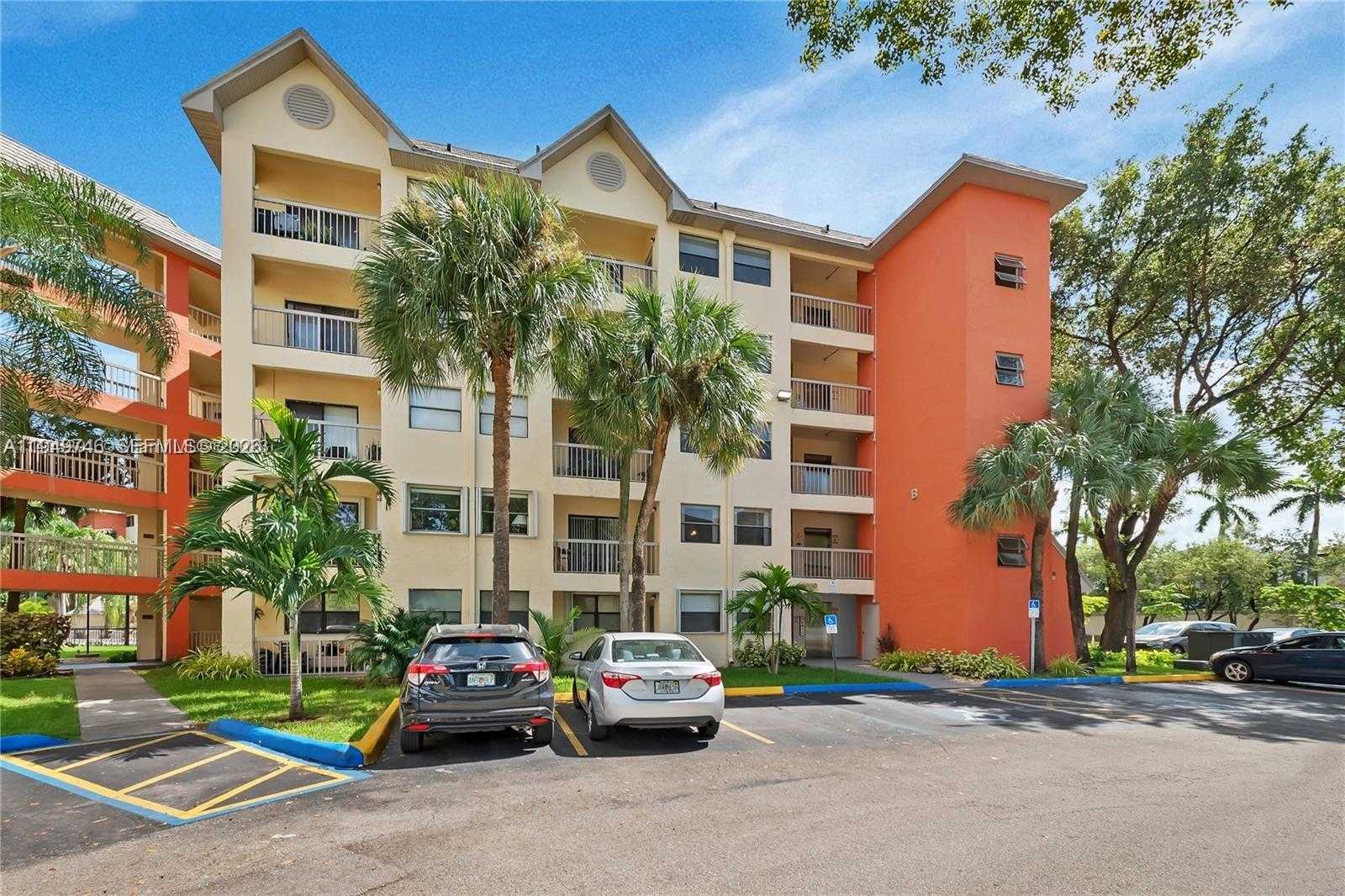 8180 Geneva Ct  APT 521 Doral Florida United States, for Rent, residential, Roberto Villasmil, Interinvestments Realty, Inc.