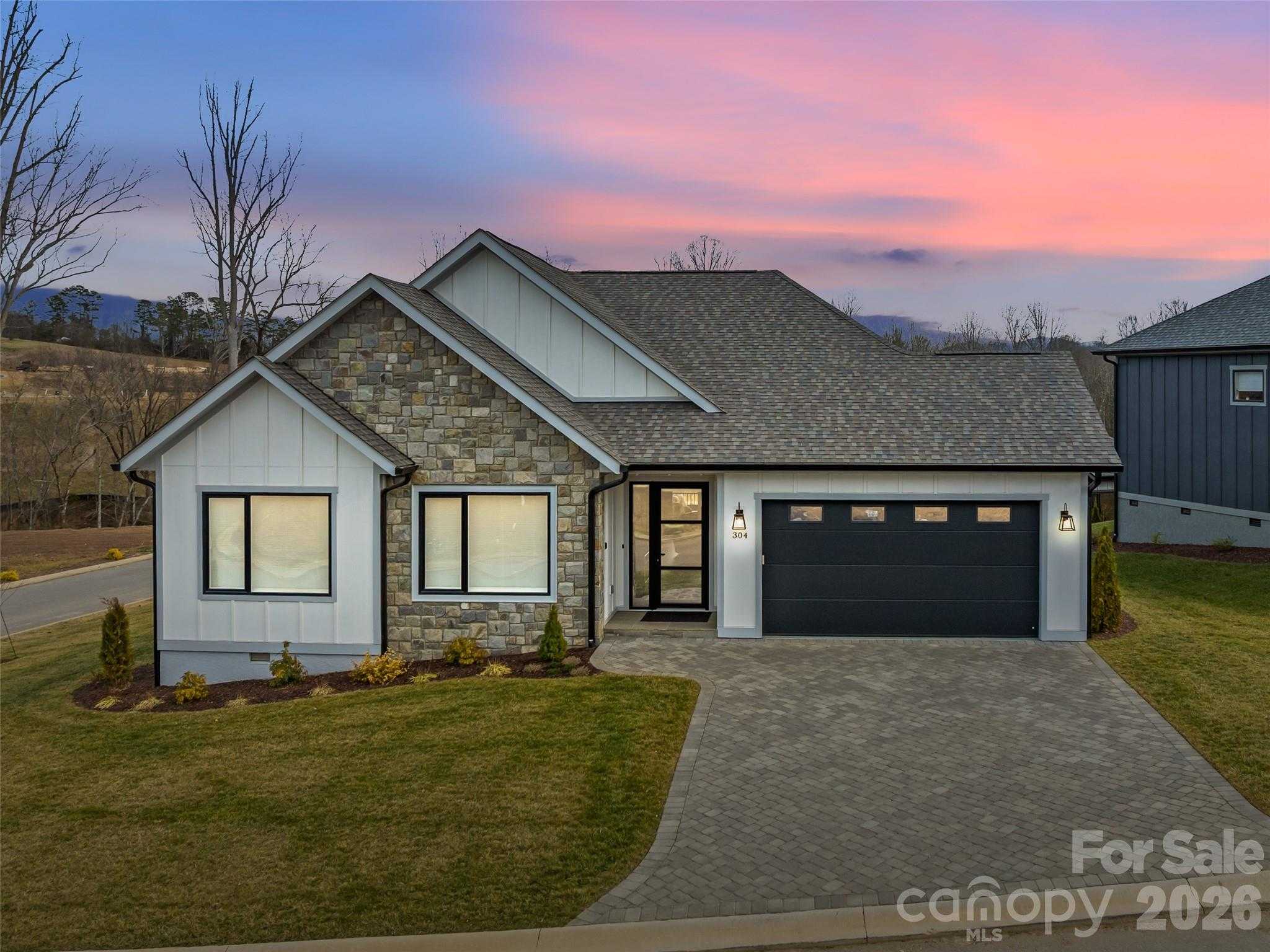 304 Avery Trail Drive Arden North Carolina United States, for Sale, residential, Toby Davis, RE/MAX RESULTS REALTY