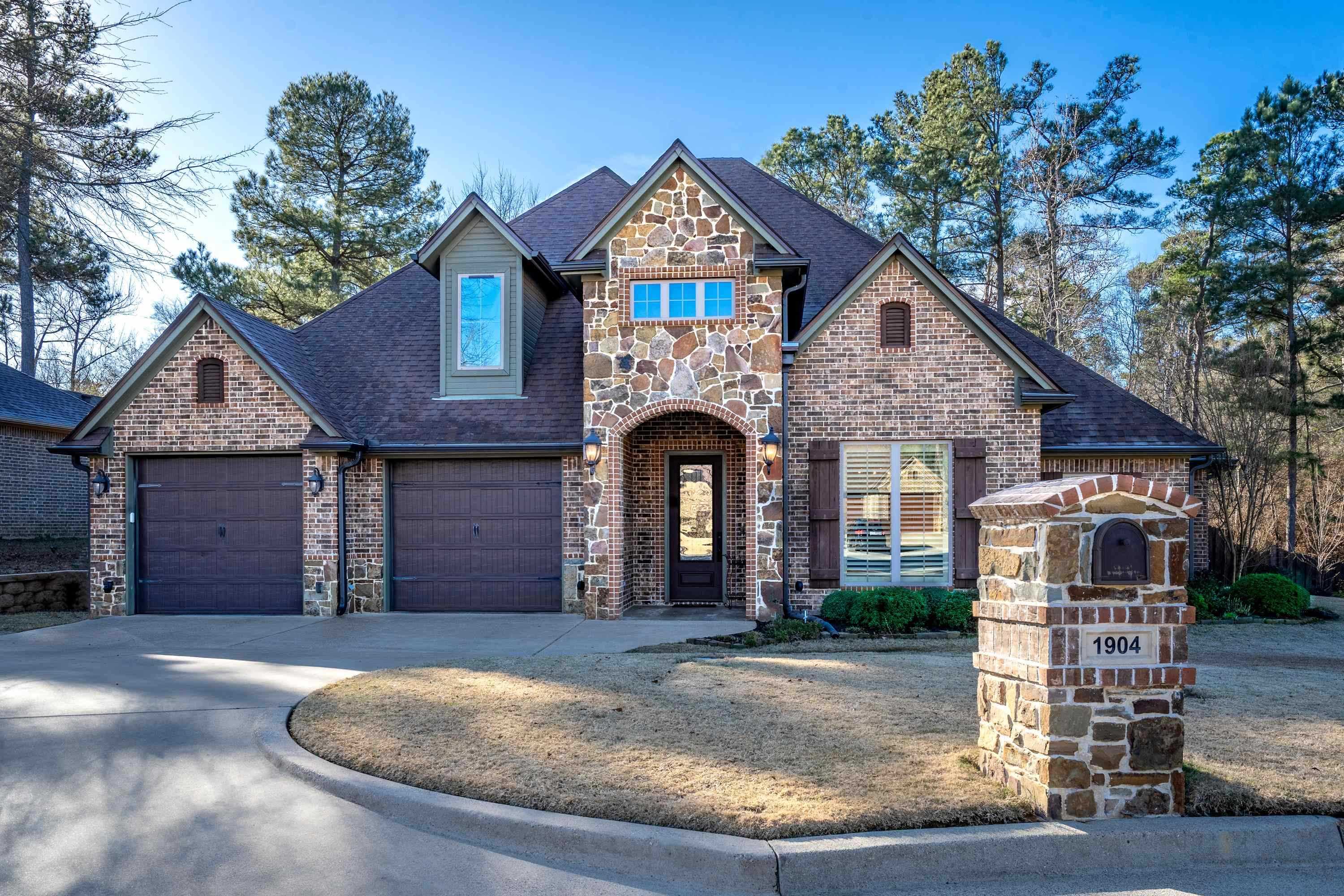 1904 Oak Knoll Cr. Longview Texas United States, for Sale, residential,  , Drake Chapman Real Estate, Brokerage