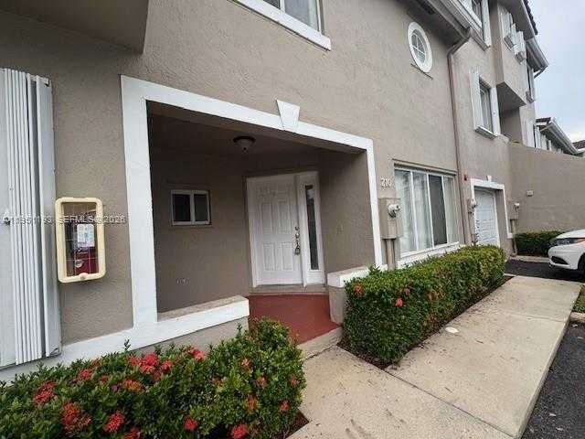 210 Riviera Cir  APT 210 Weston Florida United States, for Rent, residential, Radmila Mandel, Florida Sky Realty Group