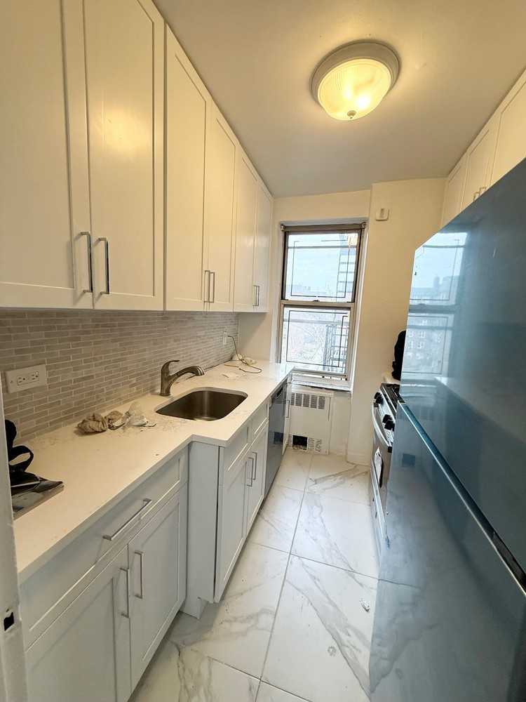 6712 Yellowstone Blvd Forest Hills NY United States, for Sale, residential, , Showcase Realty
