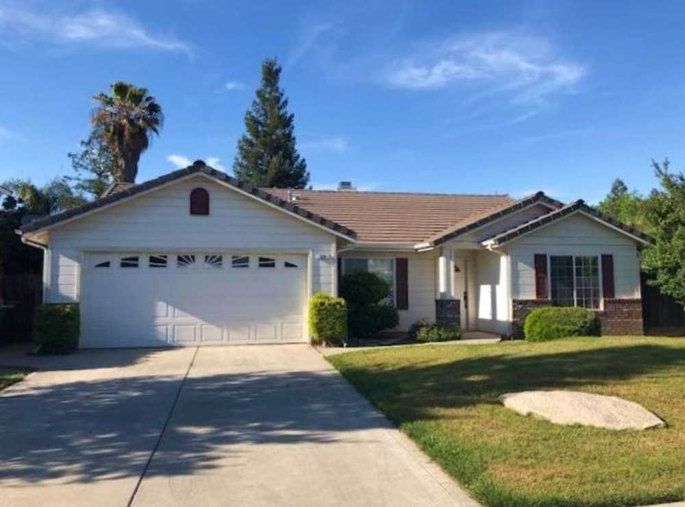 524 Russell Ave Hanford California United States, for Rent, residential,  , Realty World - Advantage - Hanford