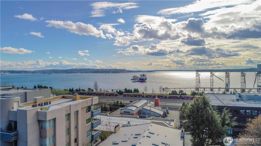 620 W Mercer Place APT 2B Seattle Washington United States, for Sale, residential, Sibhat Petros, Best Choice Realty