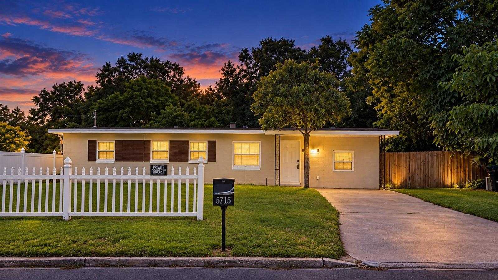 5715 ELON DRIVE Orlando Florida United States, for Sale, residential, Joao Pereira, La Rosa Realty