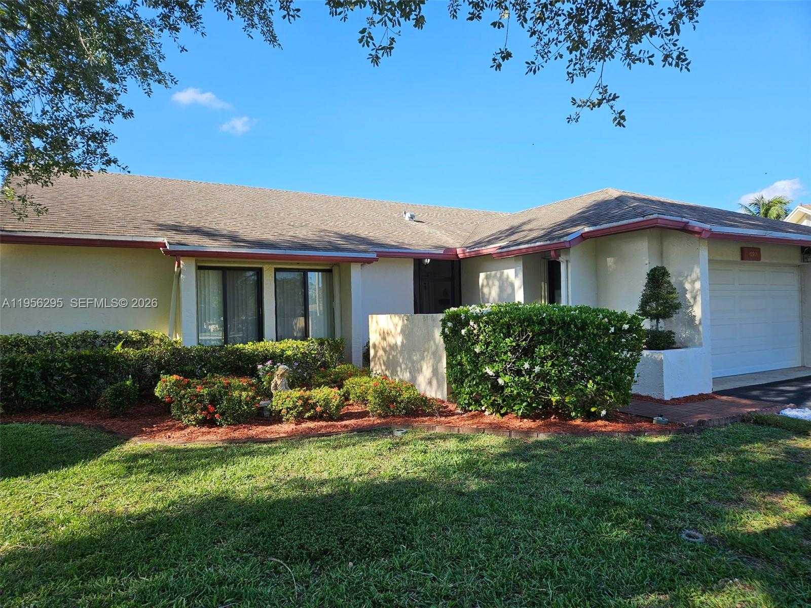10301 Greenbriar Ct Boca Raton Florida United States, for Sale, residential, Pierre J Denis, Realty 100