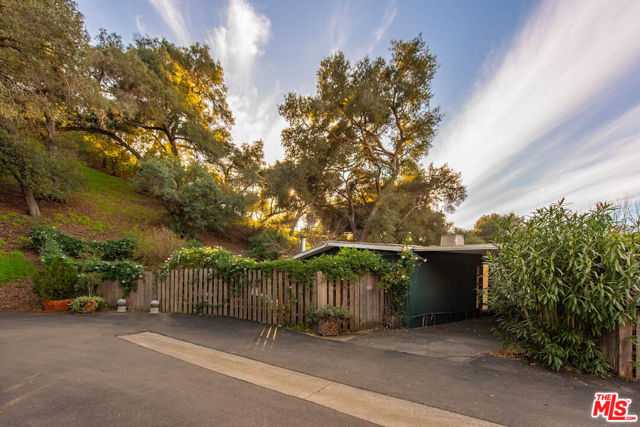 1667 Las Virgenes Canyon Road  APT 5 Calabasas California United States, for Sale, residential, Scott & Sherry Walter, Beverly & Co.