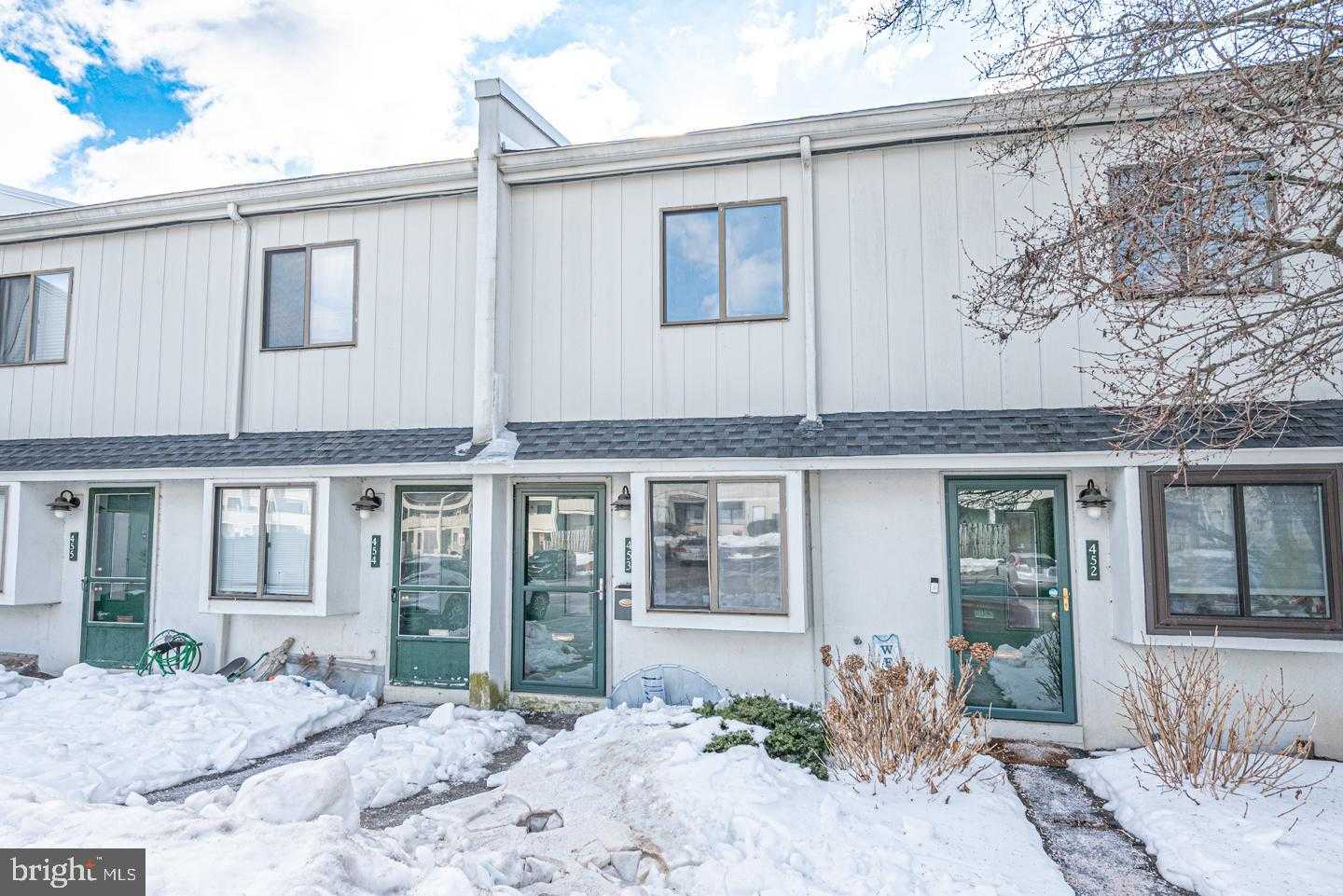 453 SUMMIT HOUSE  APT 453 West Chester Pennsylvania United States, for Sale, residential,  , Swayne Real Estate Group