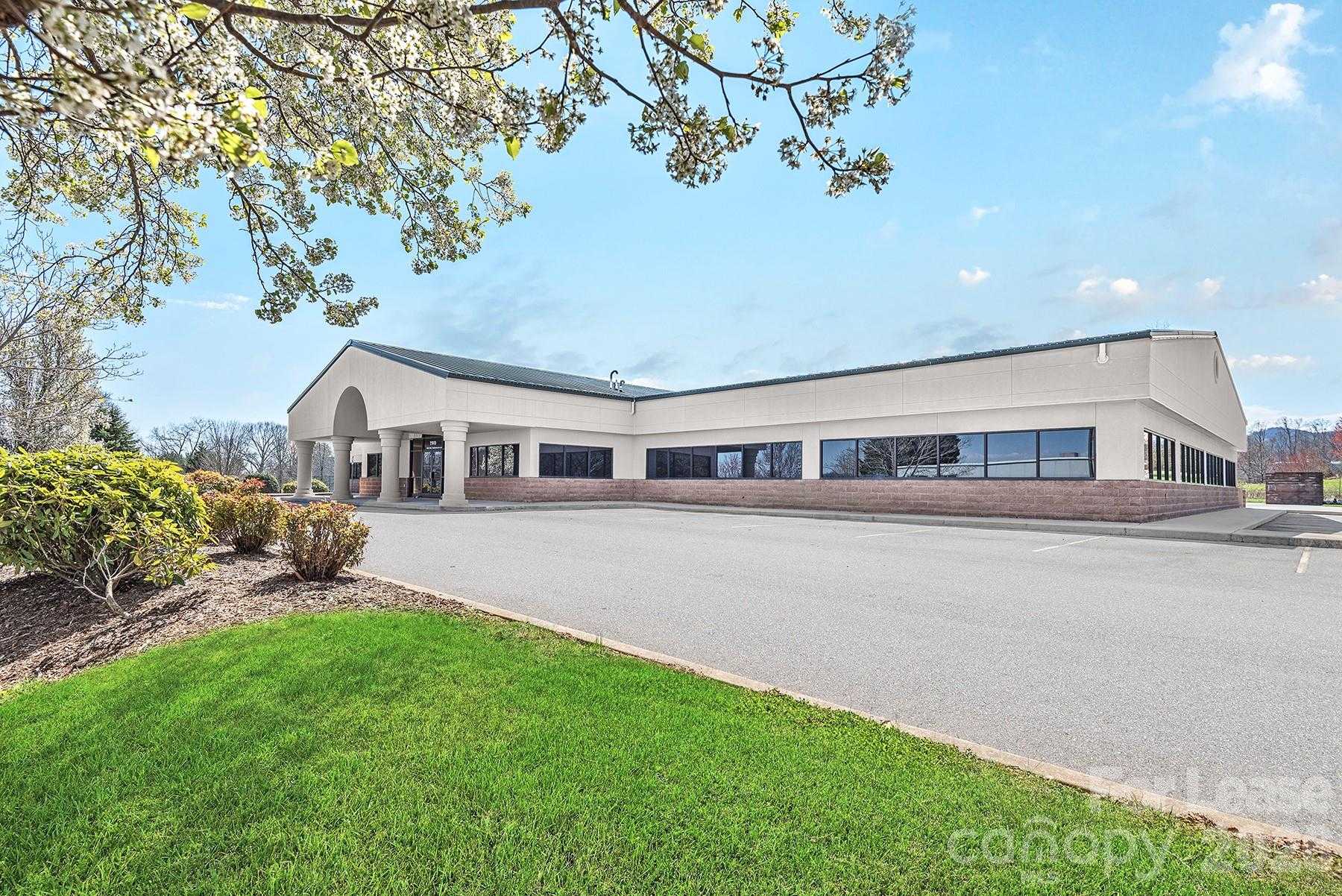 2 Trident Drive APT Unit 200 Arden North Carolina United States, for Lease, commercial, Toby Davis, RE/MAX RESULTS REALTY