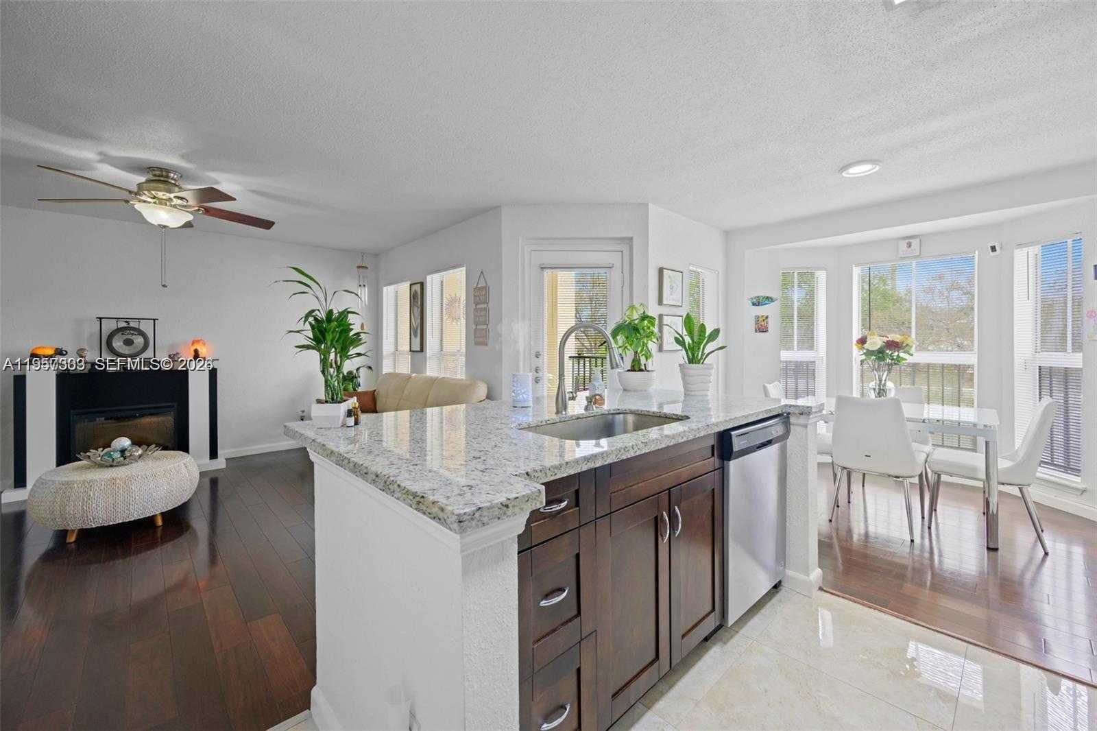 777 Riverside Dr APT 1521 Coral Springs Florida United States, for Sale, residential, Pierre J Denis, Realty 100