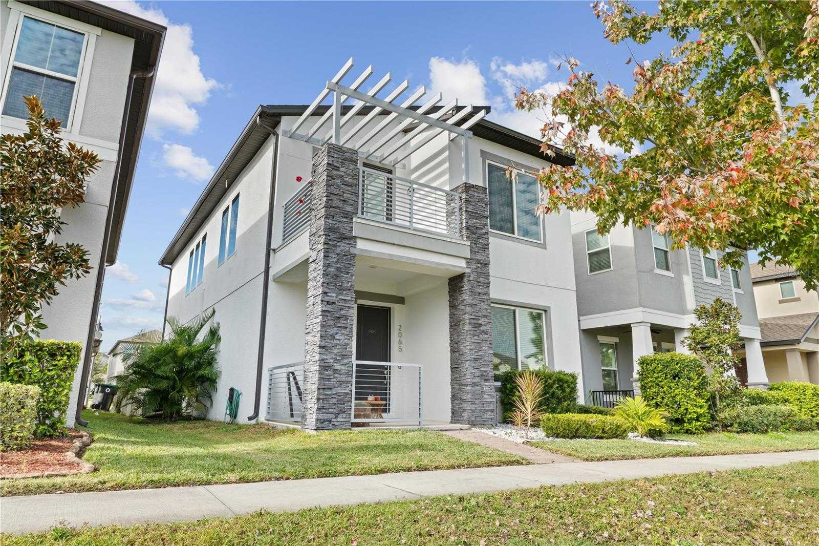 2065 WHITE FEATHER LOOP Oakland Florida United States, for Sale, residential, Zaira Mejia, Spaces & Styles Group