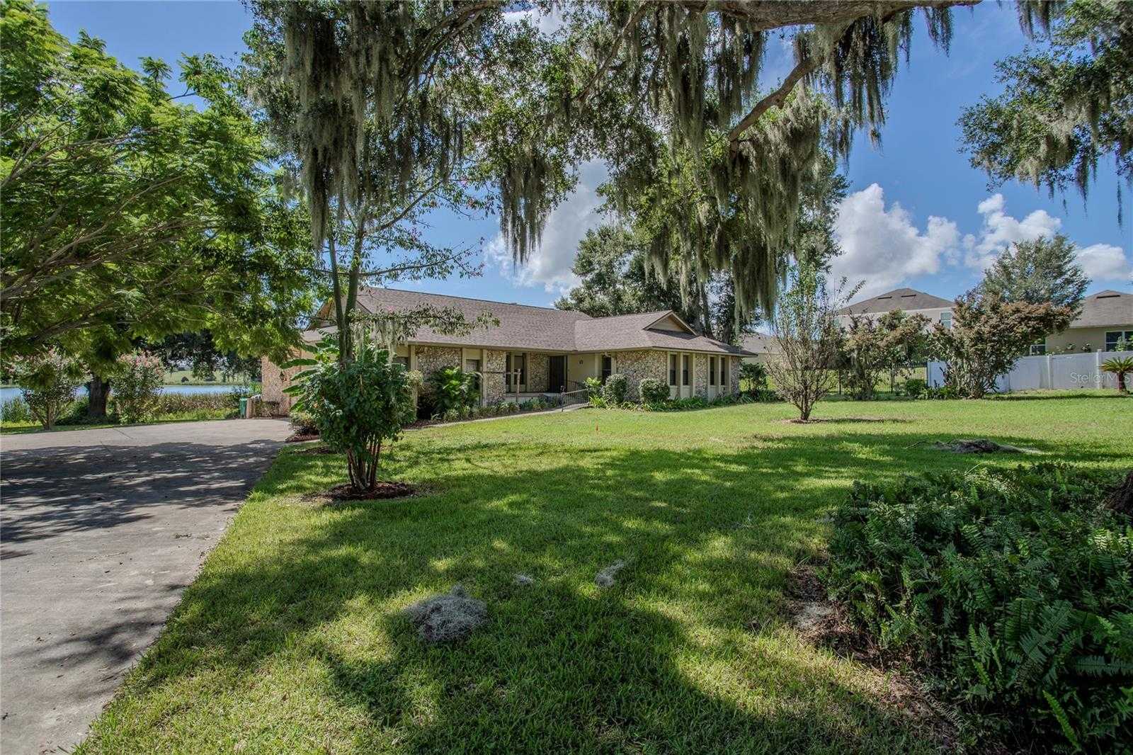 13 HERMOSA DRIVE Eustis Florida United States, for Sale, residential,  , Spouses With Houses Realty 