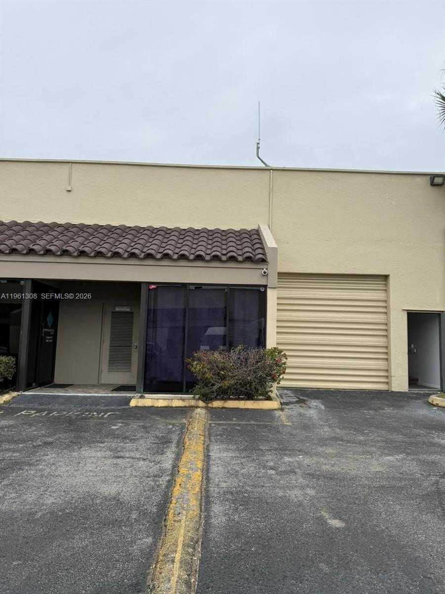 6187 NW 167th St  APT H13 Hialeah Florida United States, for Lease, commercial,  , Phoenix Realtors LLC