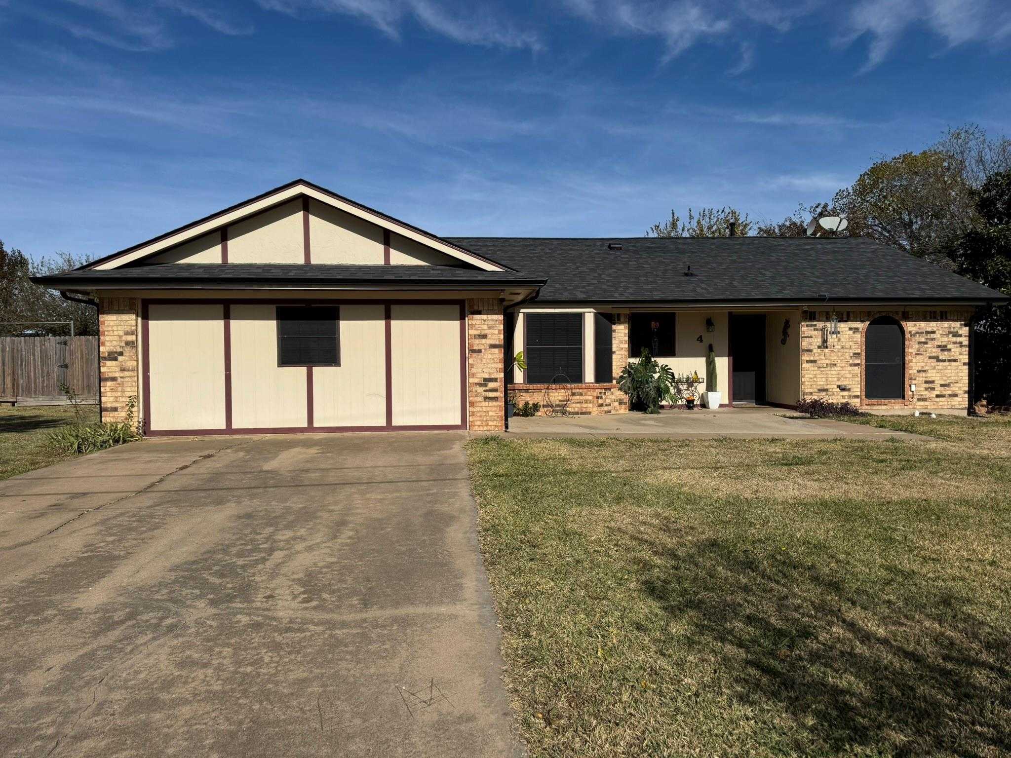 4 Finley Circle Krum Texas United States, for Sale, residential,  , Attorney Broker Services   