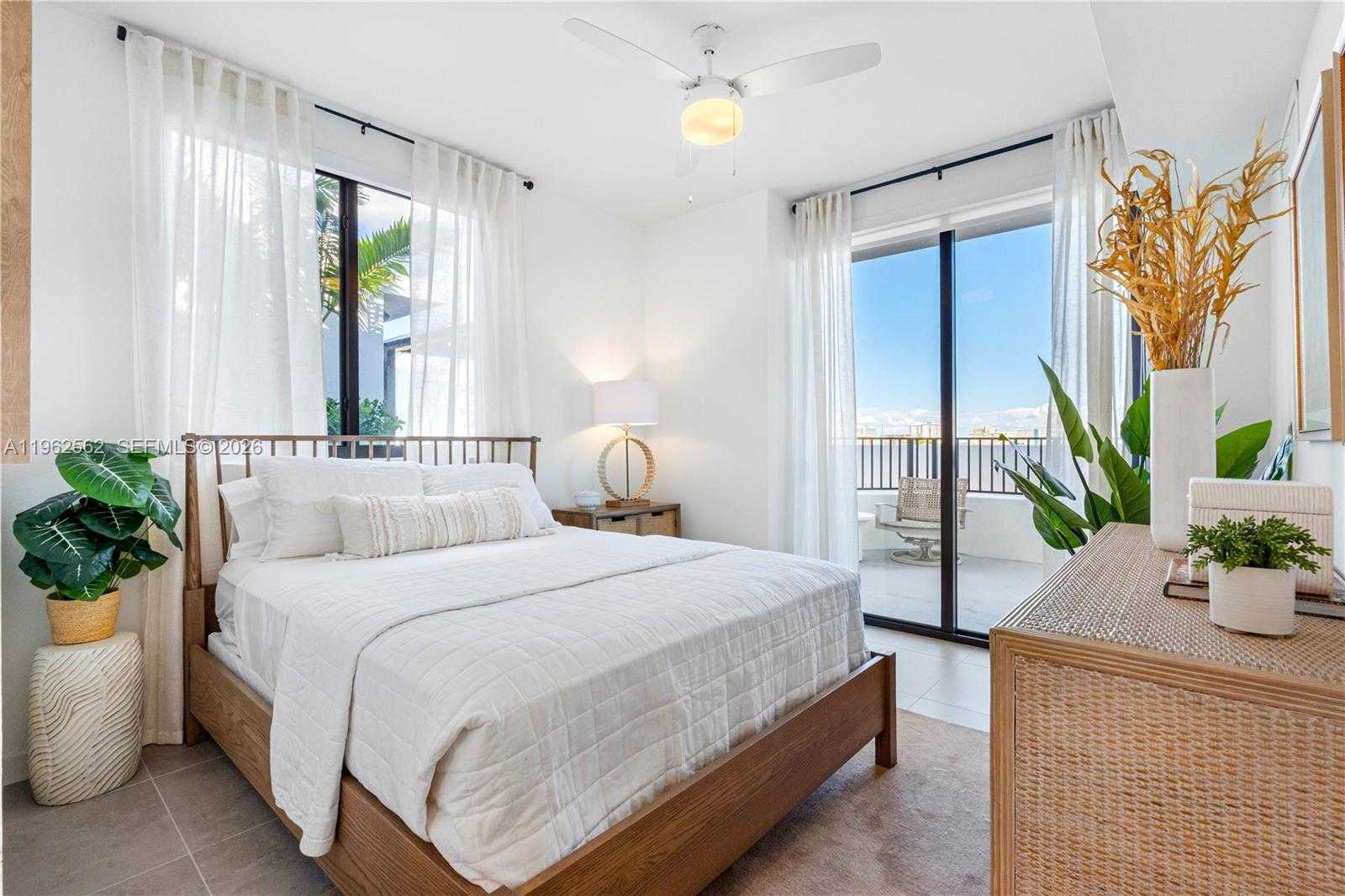 208 N Federal Hwy  APT PH 828 Pompano Beach Florida United States, for Rent, residential,  , D'Lux Real Estate Services, LLC