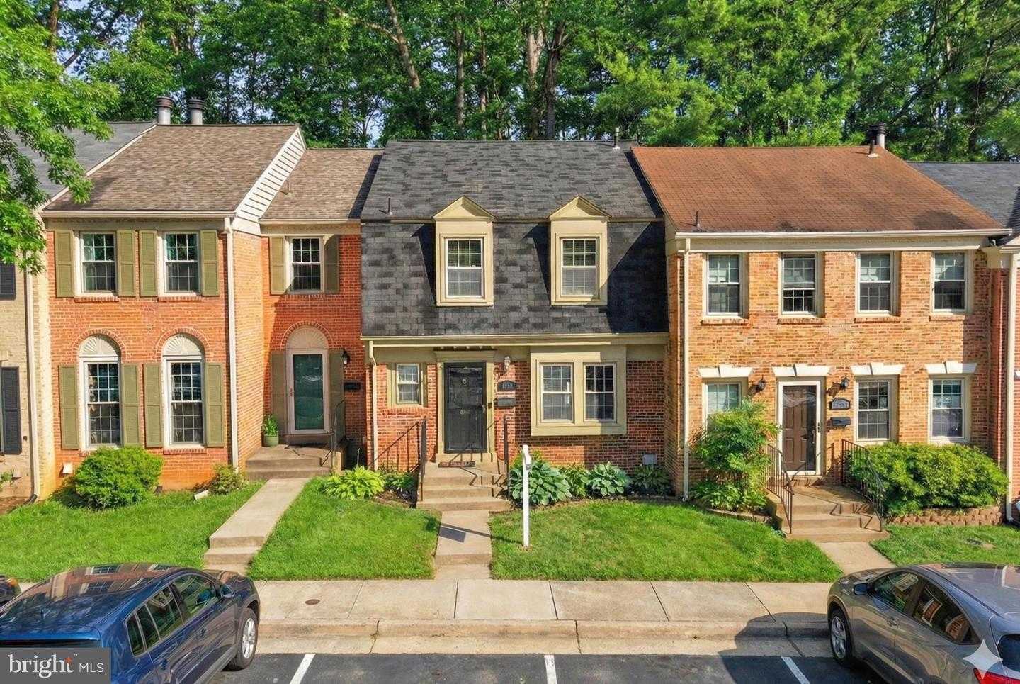 5409 CHESHIRE MEADOWS WAY Fairfax Virginia United States, for Sale, residential, Kamalia  Emerson, Samson Properties