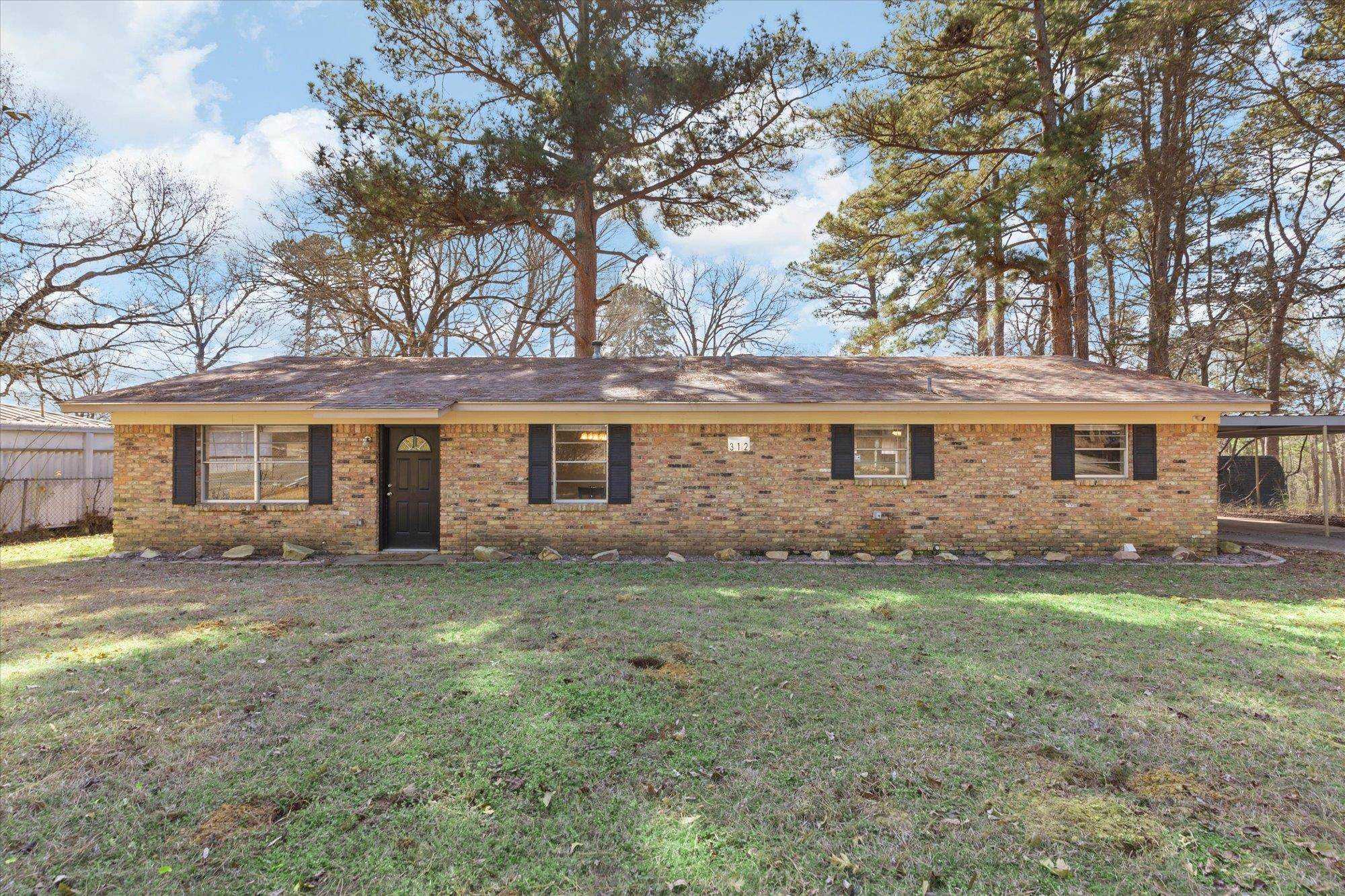 312 Solti Dr Longview Texas United States, for Sale, residential,  , Drake Chapman Real Estate, Brokerage