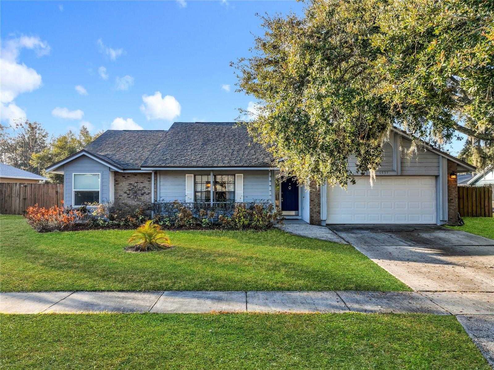 4637 CREEKVIEW LANE Oviedo Florida United States, for Sale, residential, Fritz Wardlow, HomeSmart