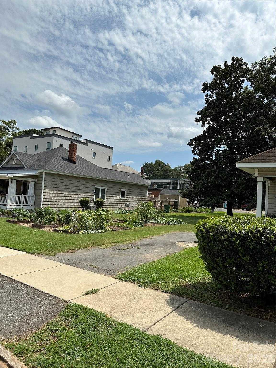 820 Cross Trail Drive Charlotte North Carolina United States, for Sale, commercial, Kristen Haynes, New Home Buyers Brokers / Realty Pros