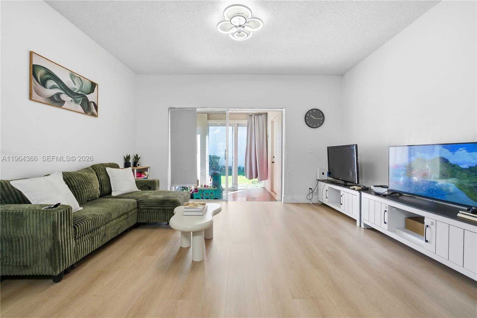 2 Simonton Cir Weston Florida United States, for Sale, residential, Radmila Mandel, Florida Sky Realty Group