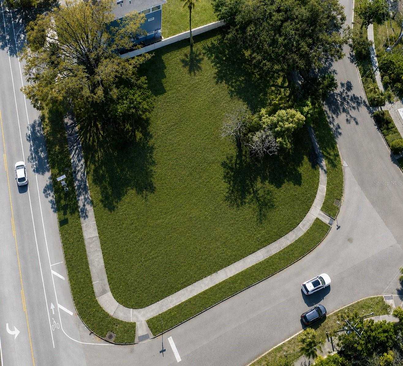 116 W DAVIS BOULEVARD Tampa Florida United States, for Sale, commercial, Sunny Sidhu, RE/MAX Premier Group