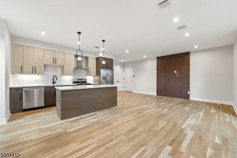 178 Newark Pompton Tpke  APT 302 Little Falls Twp. New Jersey United States, for Rent, residential, Jill Savva, Century 21 Cedarcrest Realty