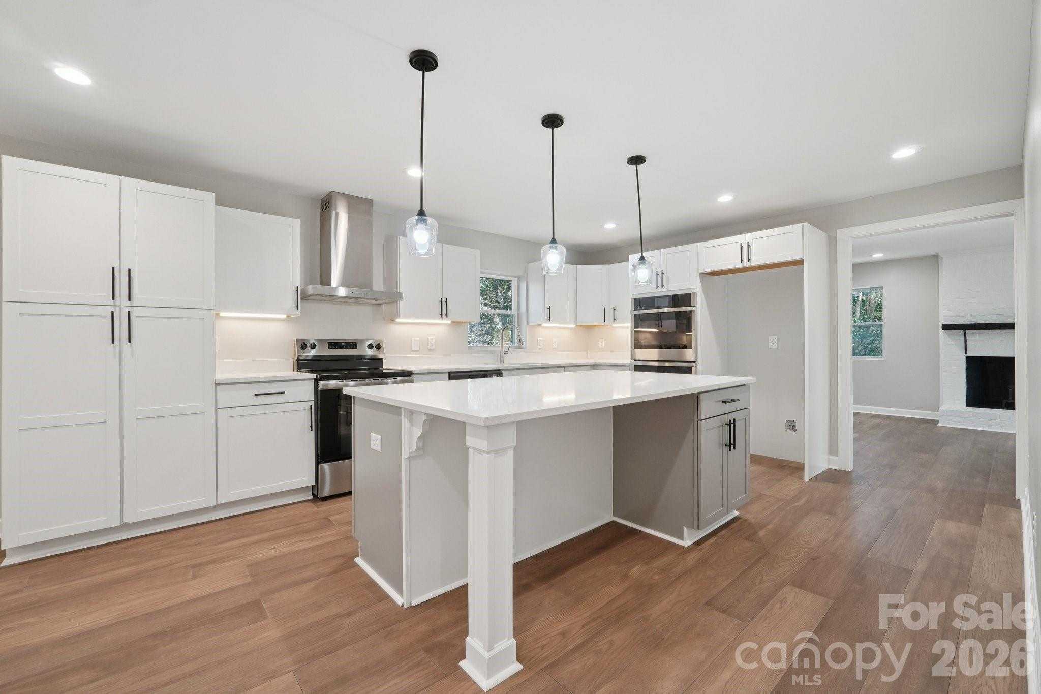 1216 Old Farm Road Charlotte North Carolina United States, for Sale, residential, Kristen Haynes, New Home Buyers Brokers / Realty Pros