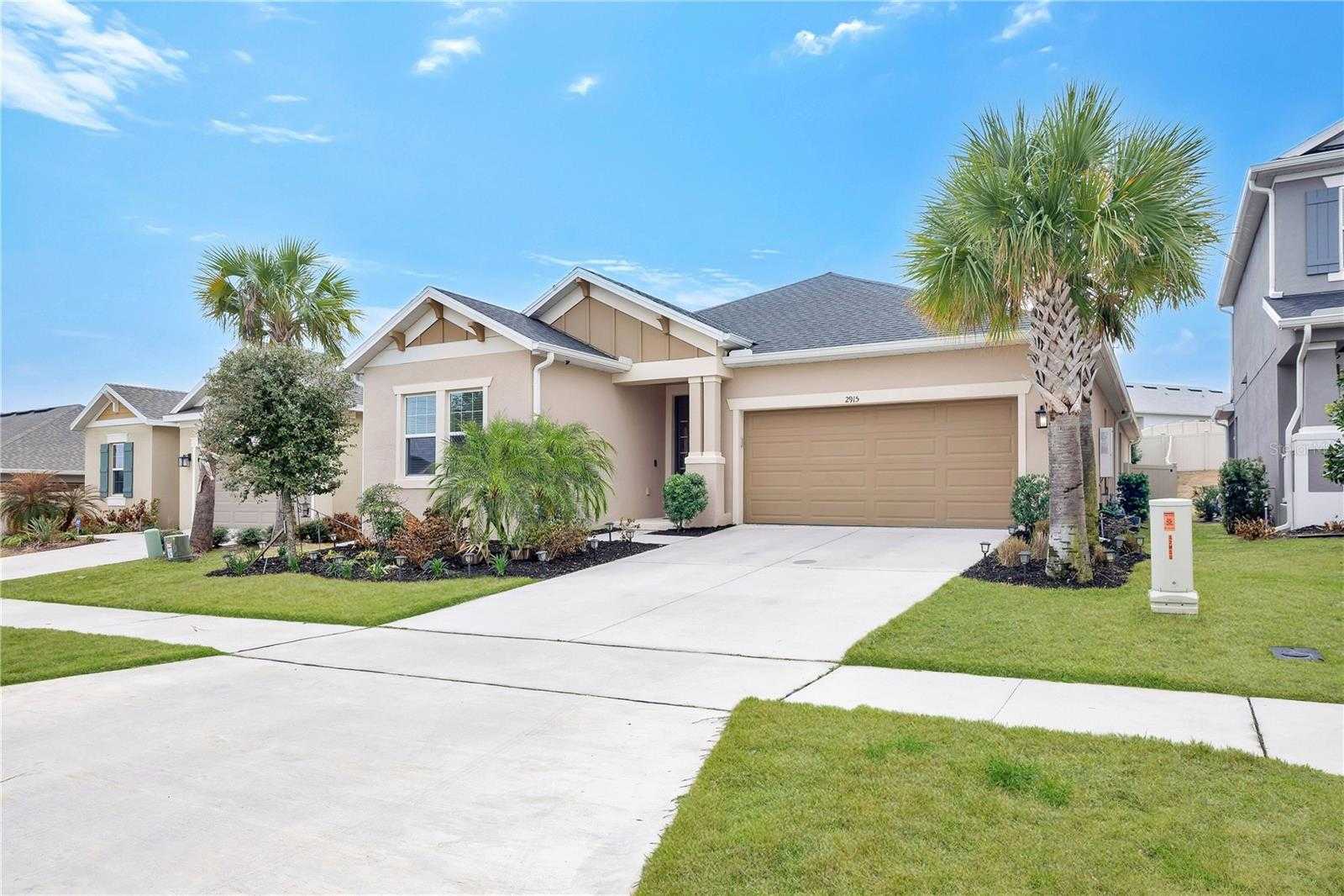 2915 CREST WAVE DRIVE Clermont Florida United States, for Sale, residential, Zaira Mejia, Spaces & Styles Group