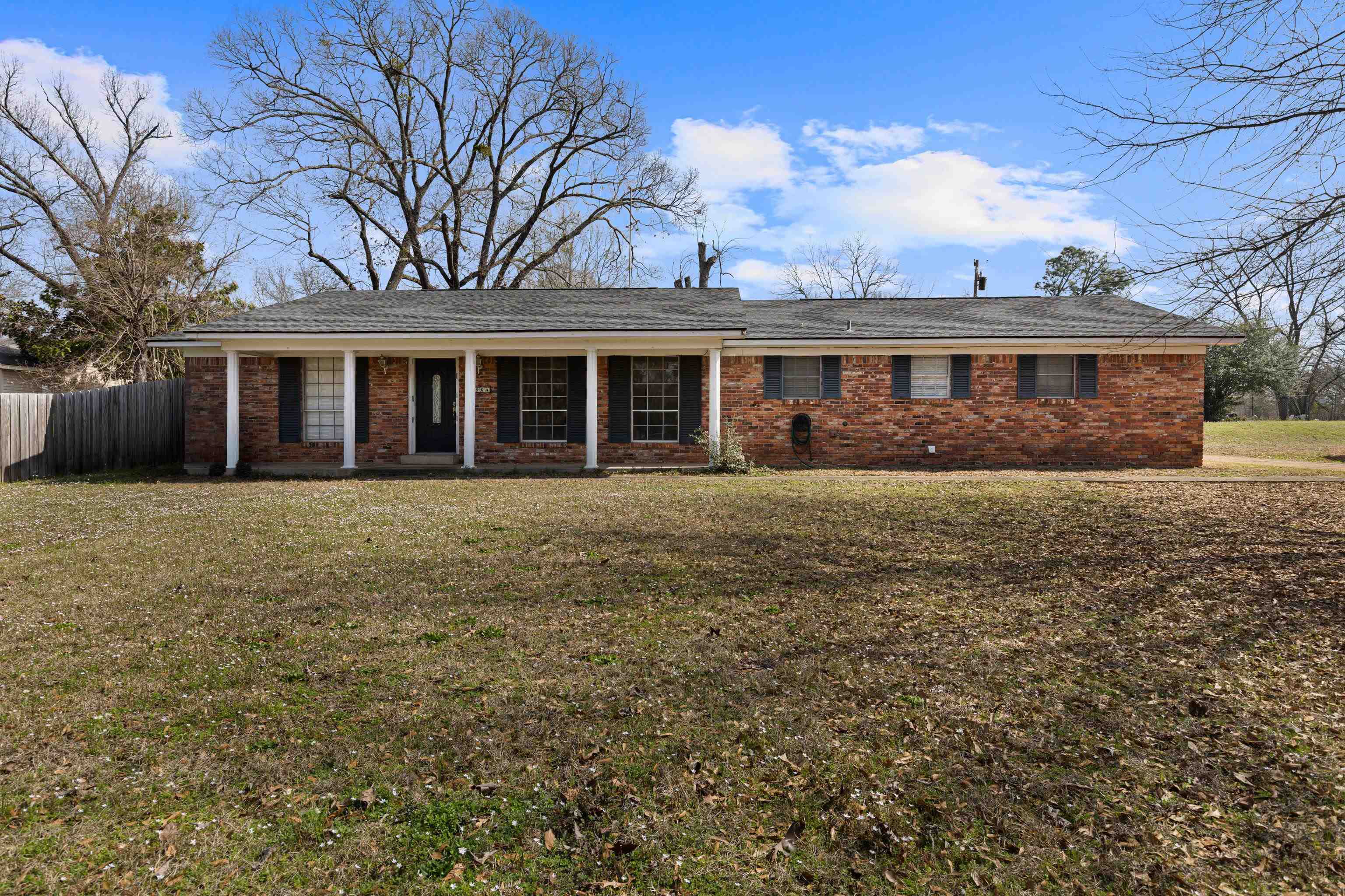 1904 Lakeshore Dr Longview Texas United States, for Sale, residential,  , Drake Chapman Real Estate, Brokerage