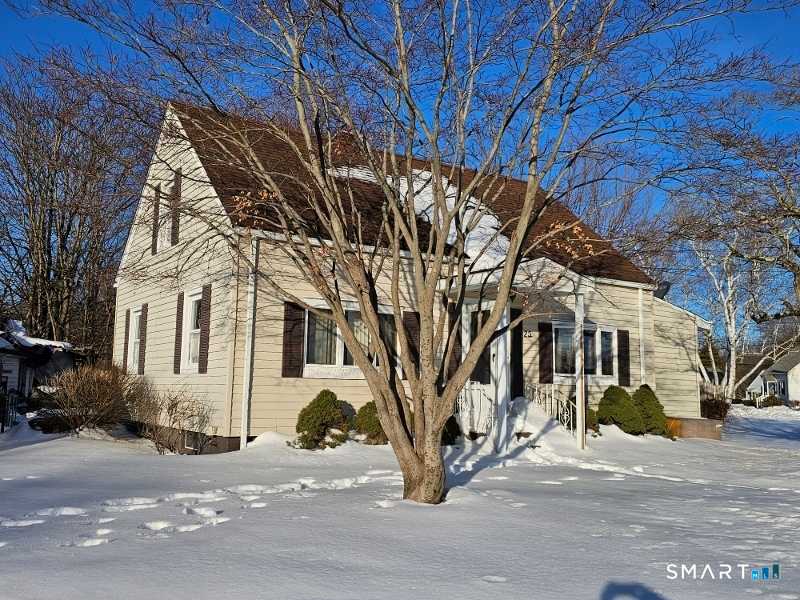 25 Rockwood Road Hamden Connecticut United States, Sale Pending, residential, , New England Realty Associates
