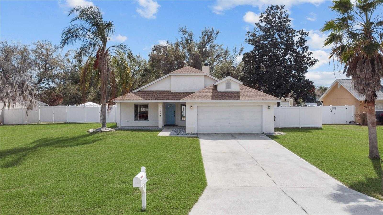 11748 CONSTANCE WAY Clermont Florida United States, for Sale, residential, Zaira Mejia, Spaces & Styles Group