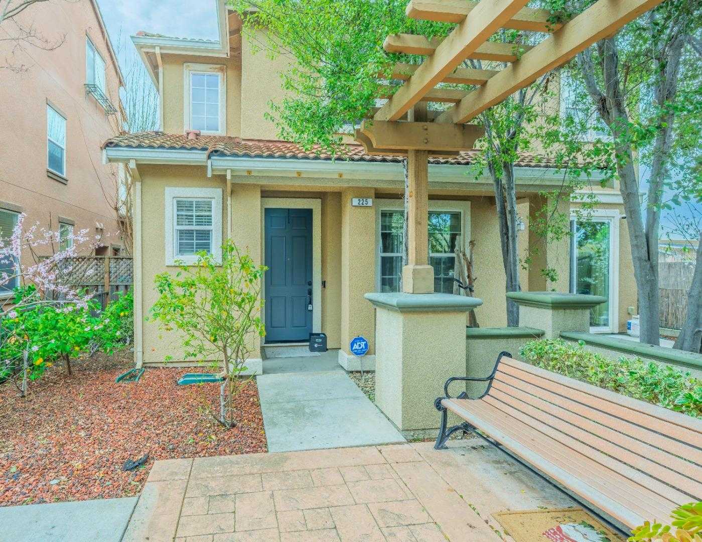 225 Montevina Way Hayward California United States, for Sale, residential, Zoe Wahidi, Your Home Sold Guaranteed Realty