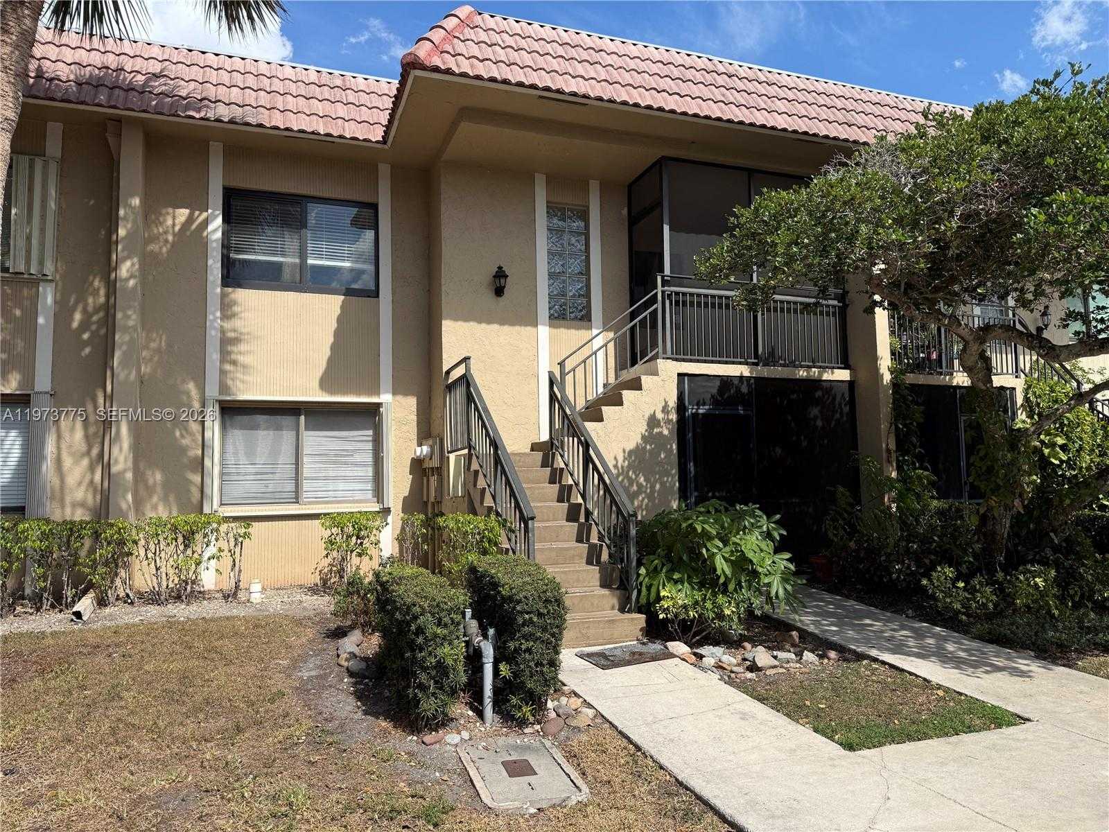 302 Lakeview Dr  APT 204 Weston Florida United States, for Sale, residential, Radmila Mandel, Florida Sky Realty Group