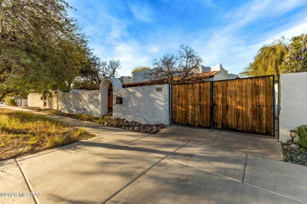2321 6th Street Tucson Arizona United States, for Sale, residential, Aaron Lieberman, TIERRA ANTIGUA REALTY