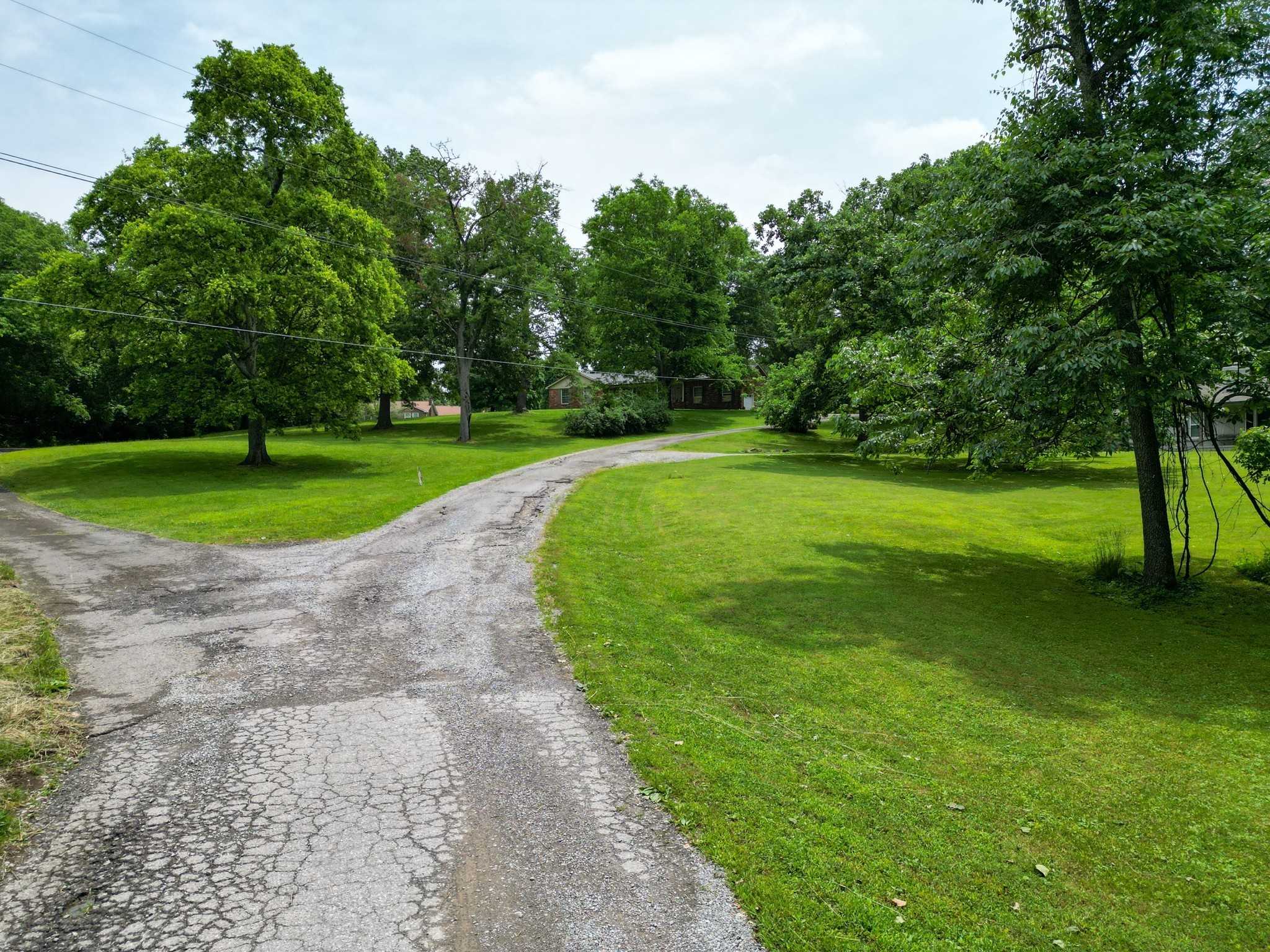 1094B Center Point Rd Hendersonville Tennessee United States, for Sale, residential, Adam  Hanes, Chamberlain Realty-TN | Coldwell Banker Legacy Group-KY 