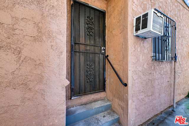 220 E Vernon Avenue APT 1/2 Los Angeles California United States, for Rent, residential, Daniil Gorkov, Beverly & Co.