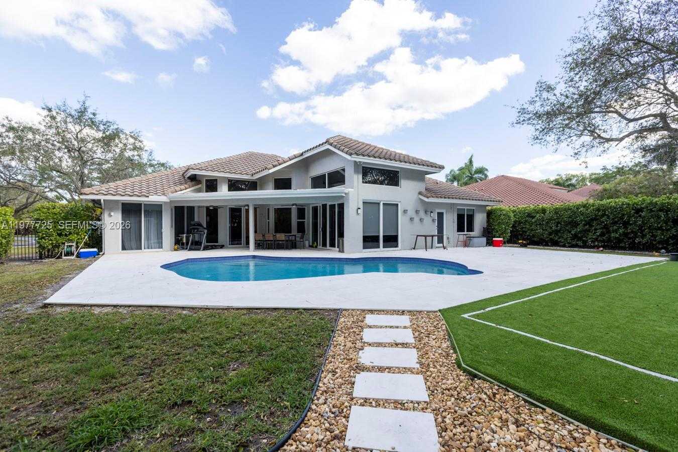 1202 S Manor Dr S Weston Florida United States, for Sale, residential, Radmila Mandel, Florida Sky Realty Group