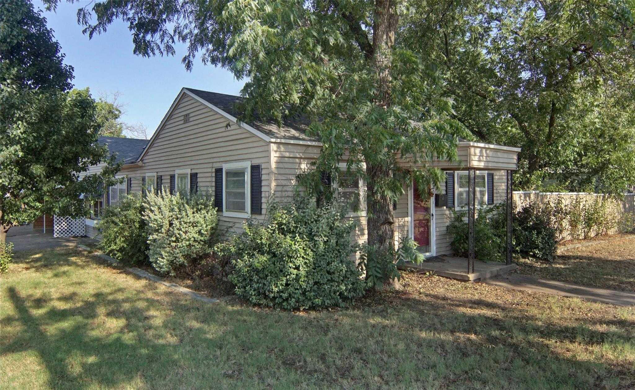 730 Indiana Street Graham Texas United States, Sale Pending, residential,  , Black Dog Realty Group