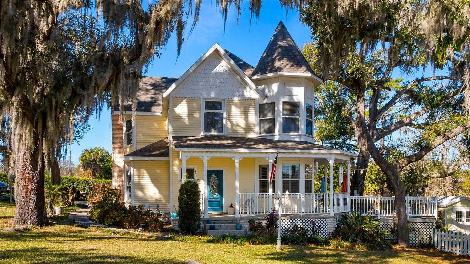 110 W MINNEHAHA AVENUE Clermont Florida United States, for Sale, residential, Zaira Mejia, Spaces & Styles Group