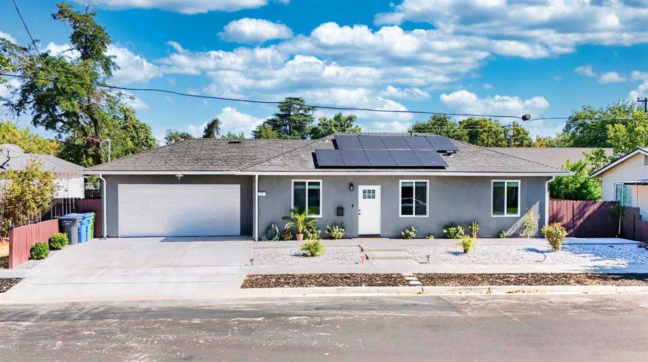 213 W South Street Tracy California United States, for Sale, residential, Zoe Wahidi, Your Home Sold Guaranteed Realty