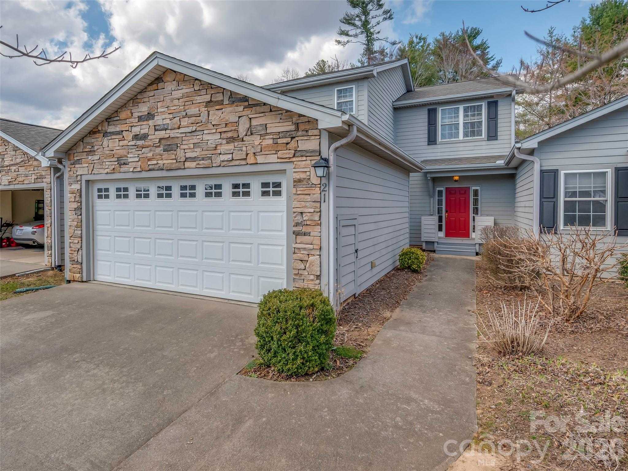 21 Holiday Drive Arden North Carolina United States, for Sale, residential, Toby Davis, RE/MAX RESULTS REALTY