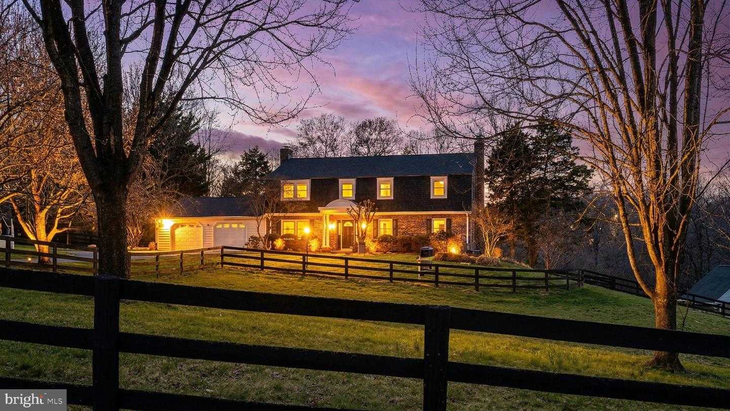 3022 FOX DEN LANE Oakton Virginia United States, for Sale, residential, Camille Payne, Samson Properties