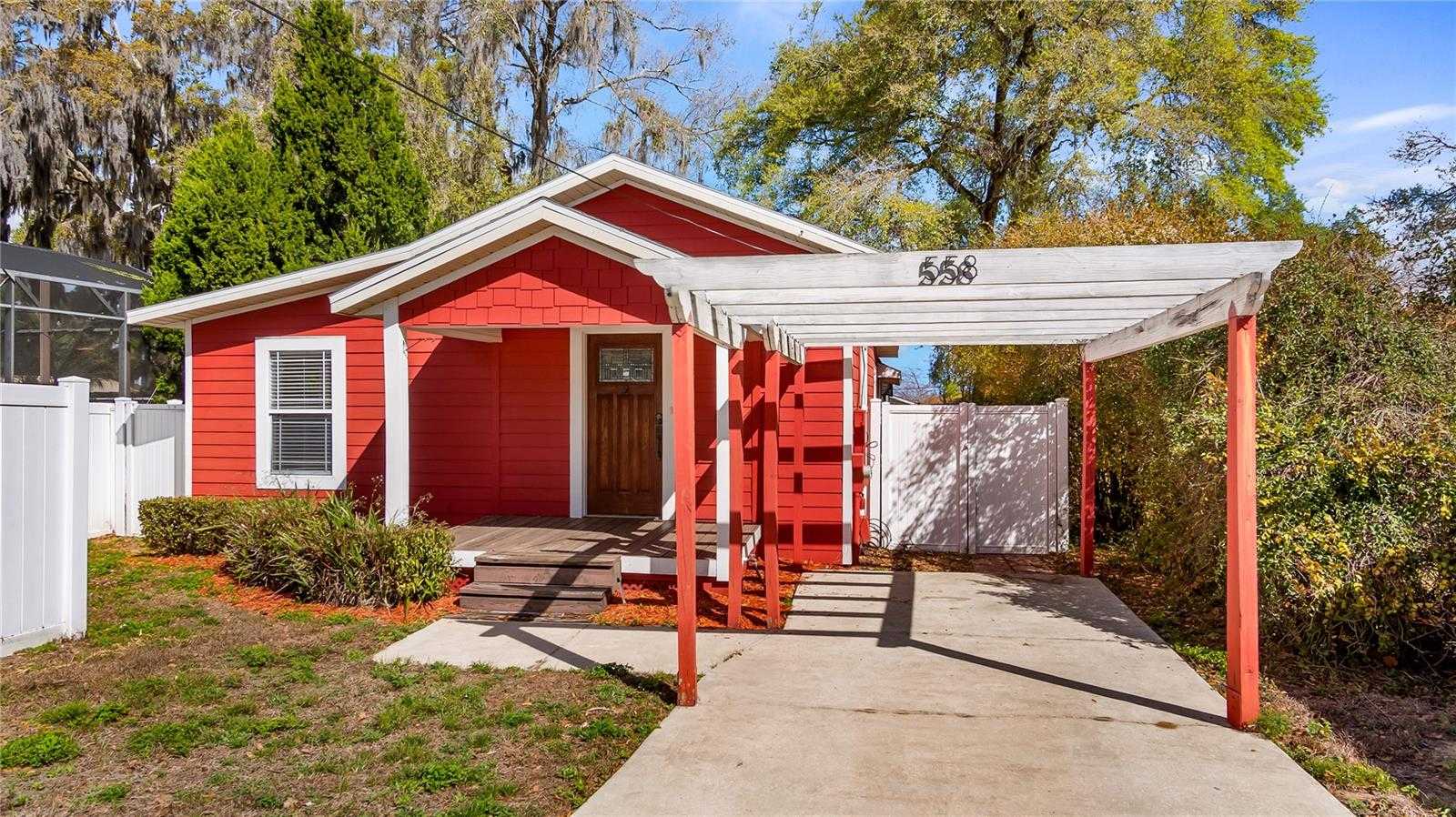 558 W MINNEOLA AVENUE Clermont Florida United States, for Sale, residential, Zaira Mejia, Spaces & Styles Group