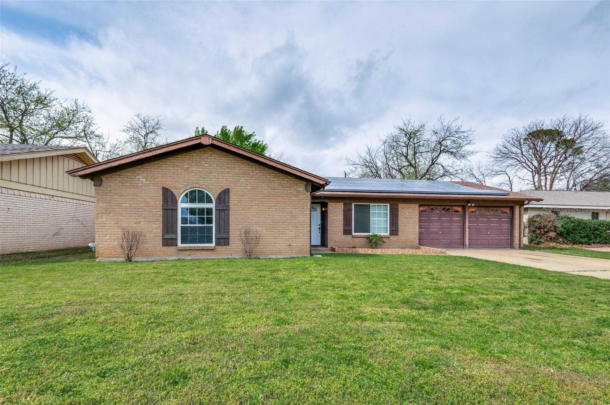 813 Prestwick Street Bedford Texas United States, for Sale, residential,  , It's Closing Time Realty